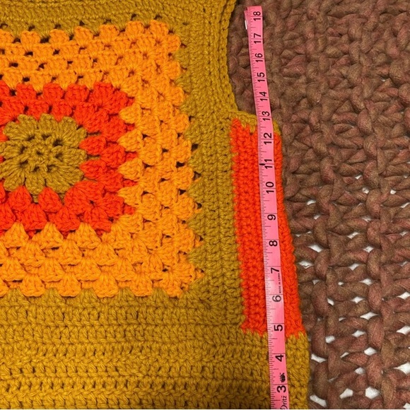 Vintage Crochet Granny Squares Sweater Vest Size Medium - Picture 6 of 7